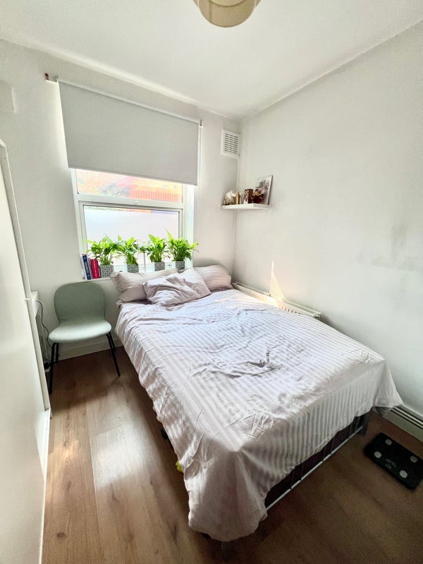 Room The Tanneries in Greater London