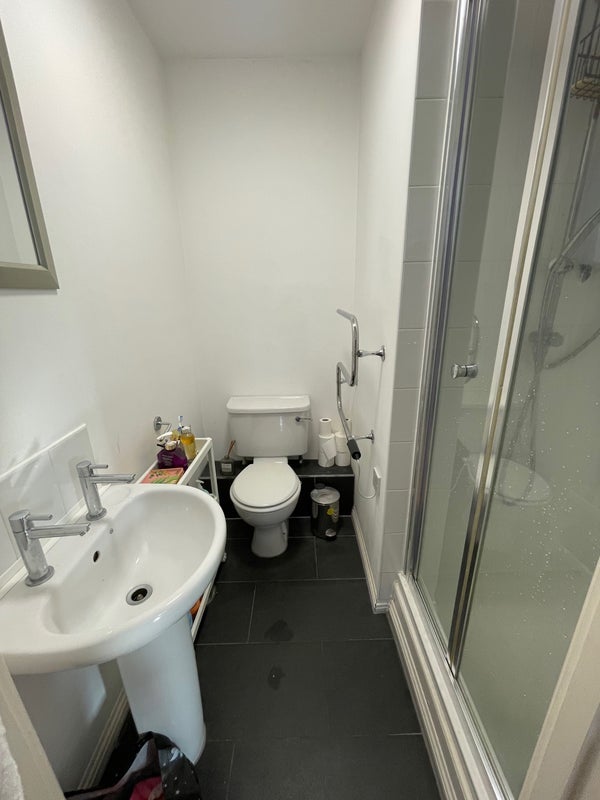 Room West Bryson Road in City of Edinburgh