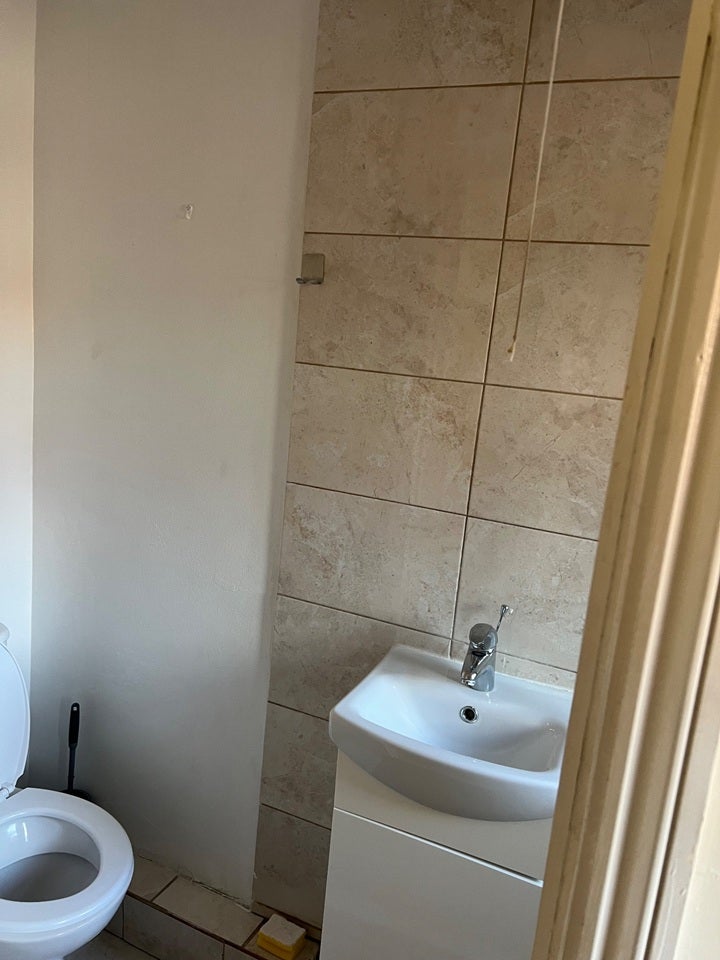 Flat Castleton Road in Greater London
