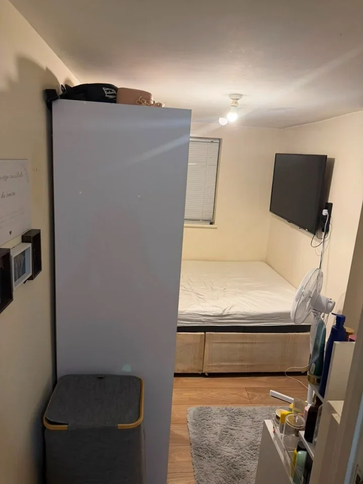 Flat Castleton Road in Greater London