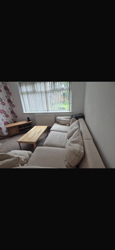 Room Valley Road in Trafford