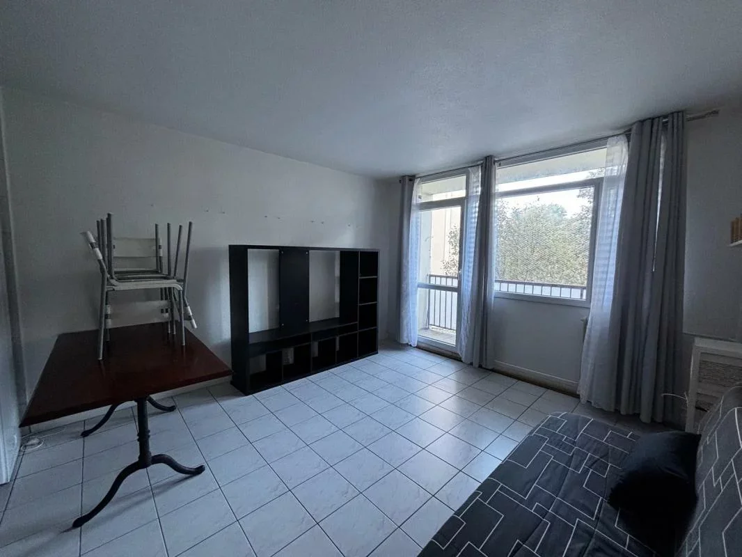 Flat Rue du Lieutenant Yvan Genot in Gaillard