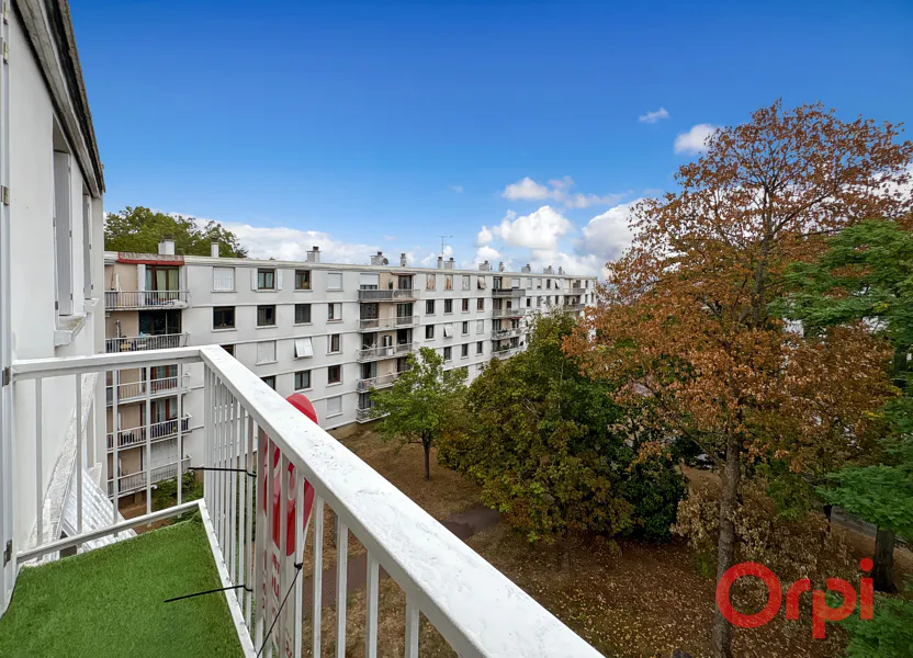 Appartement Sentier de la Courre aux Lièvres à Athis-Mons