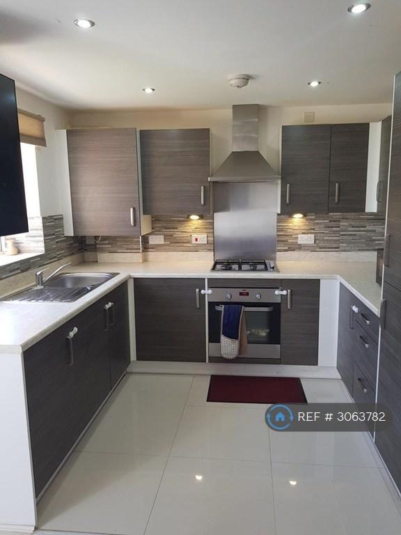 Flat Broadhurst Place in Basildon
