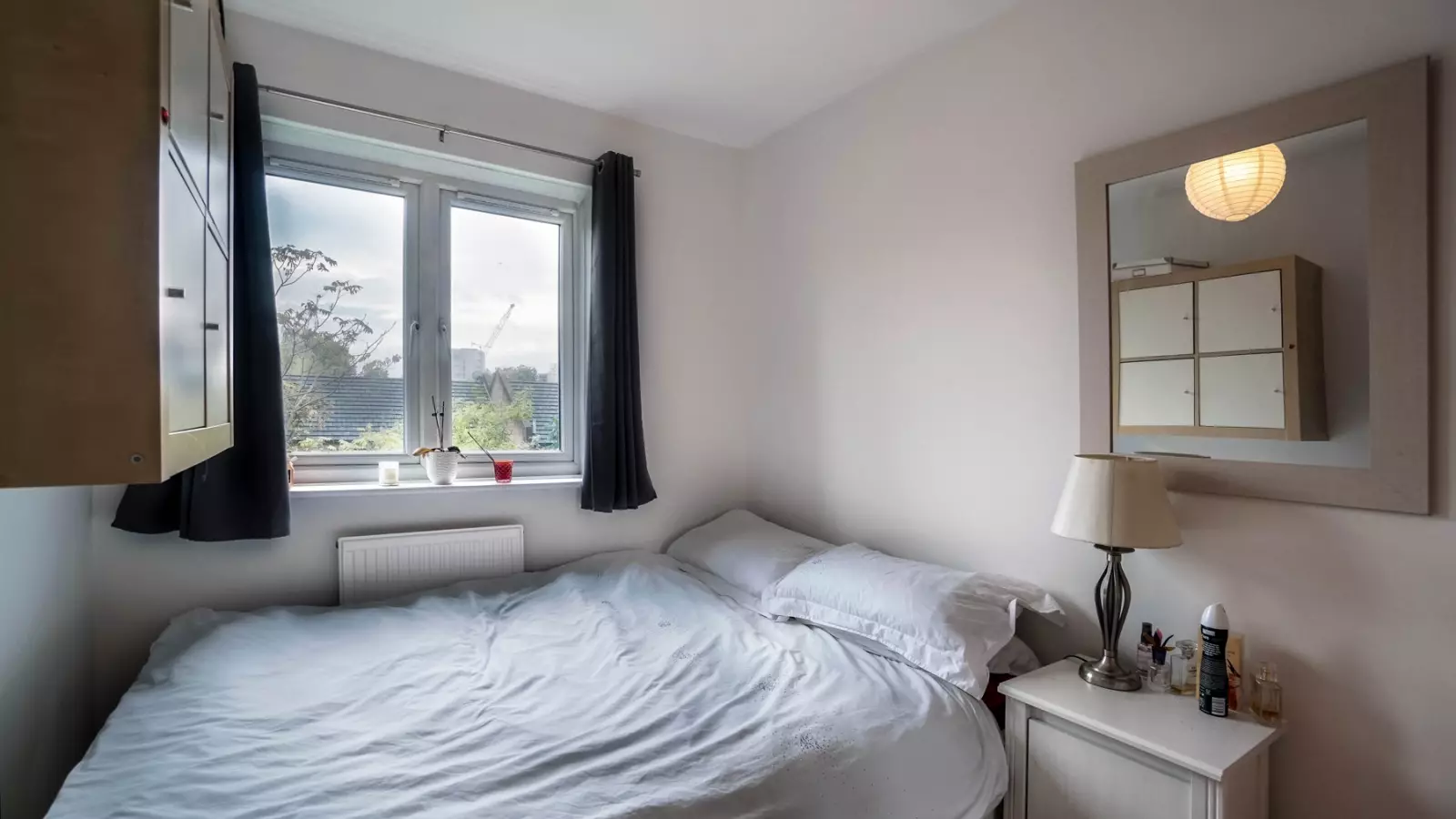 Flat Rectory Square in Greater London
