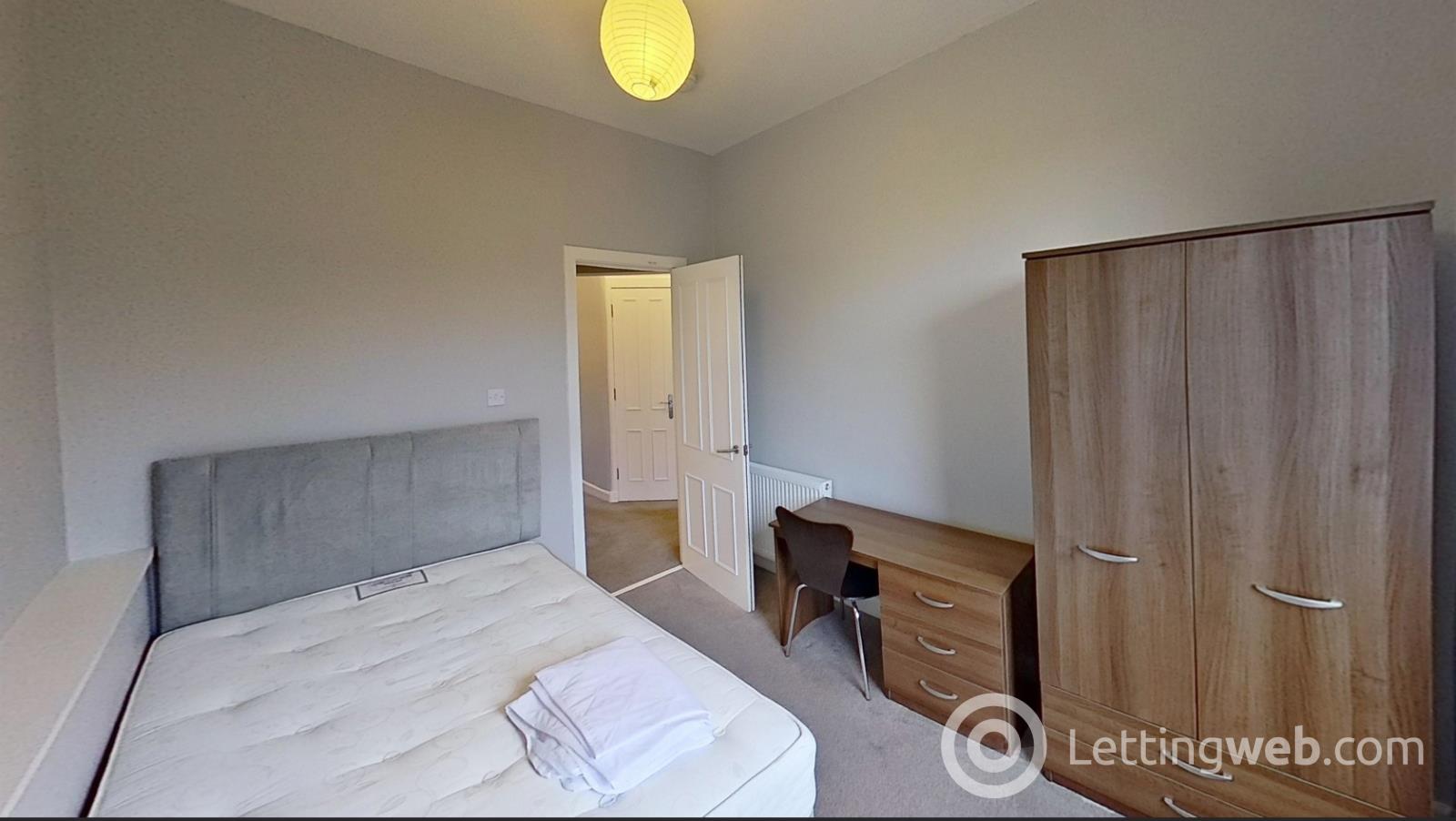 Flat Cathcart Place in City of Edinburgh