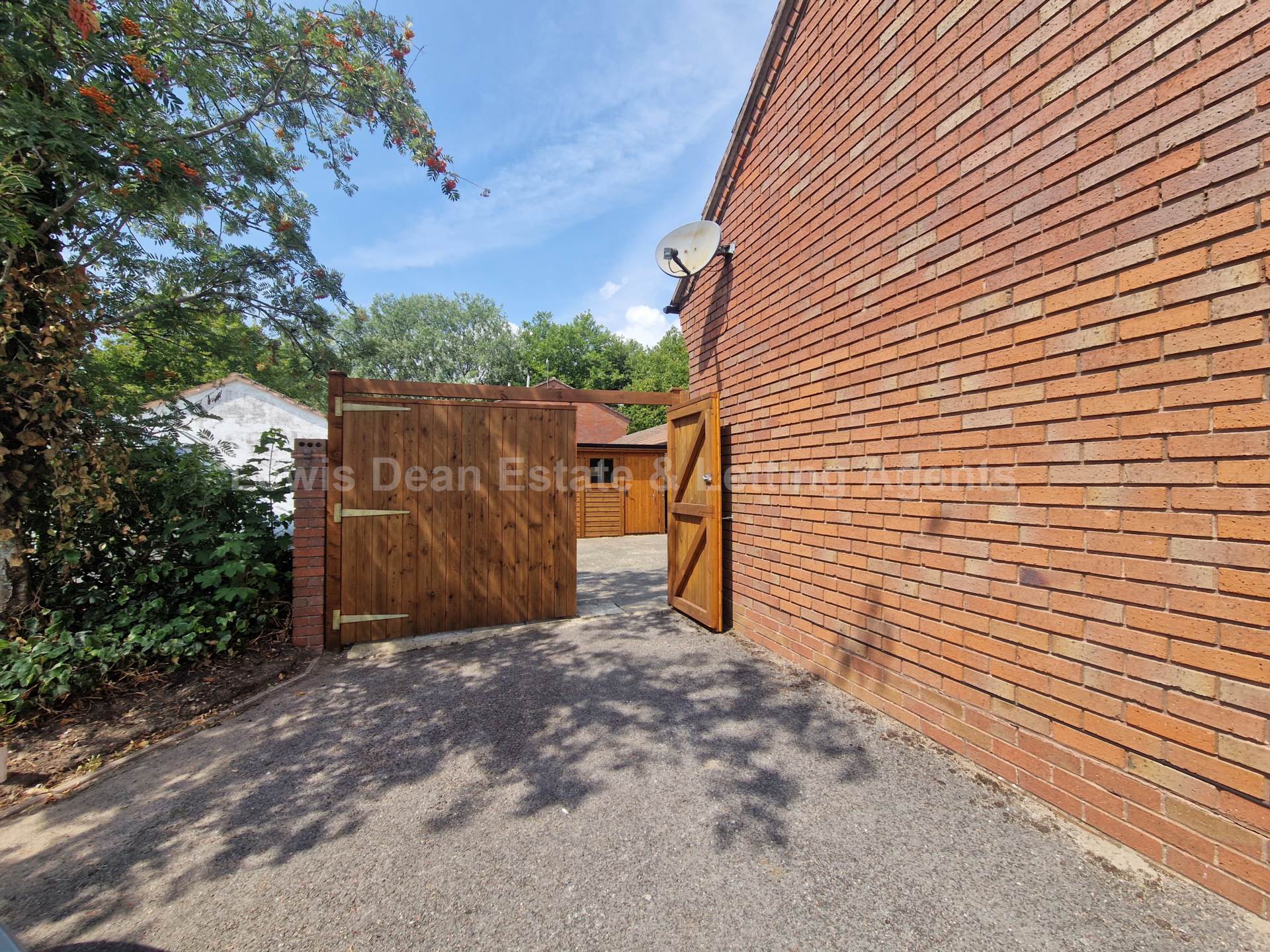 House Mapperton Close in Poole