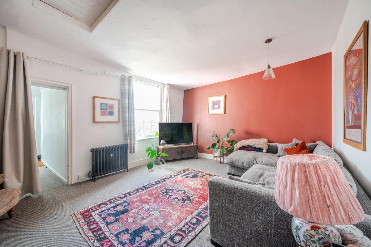 Flat Holywell Hill in St Albans
