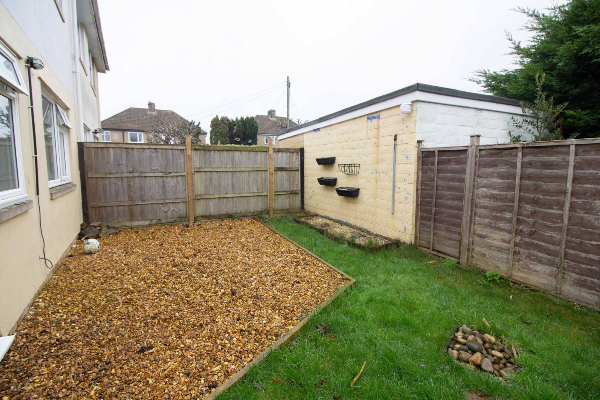 Flat Marston Close in Frome