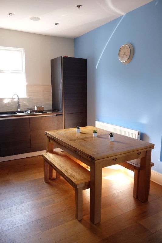 Room Crystal Palace Road in Greater London