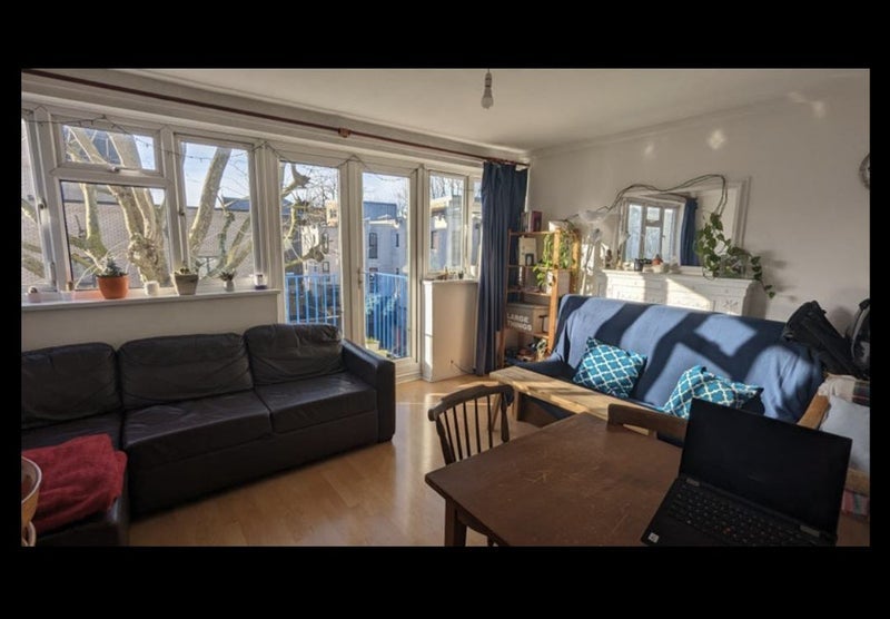 Room Tenda Road in Greater London