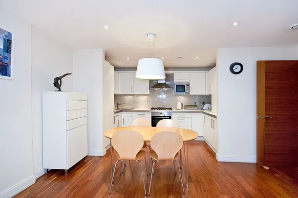 Flat Clerkenwell Road in Greater London