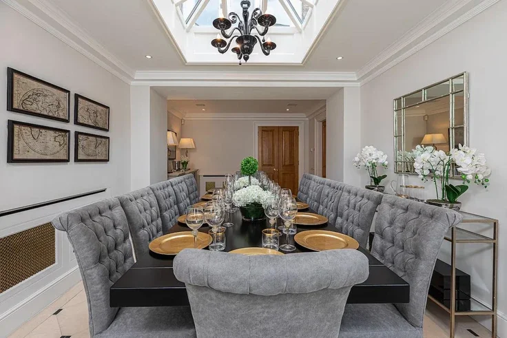 House Herbert Crescent in Greater London