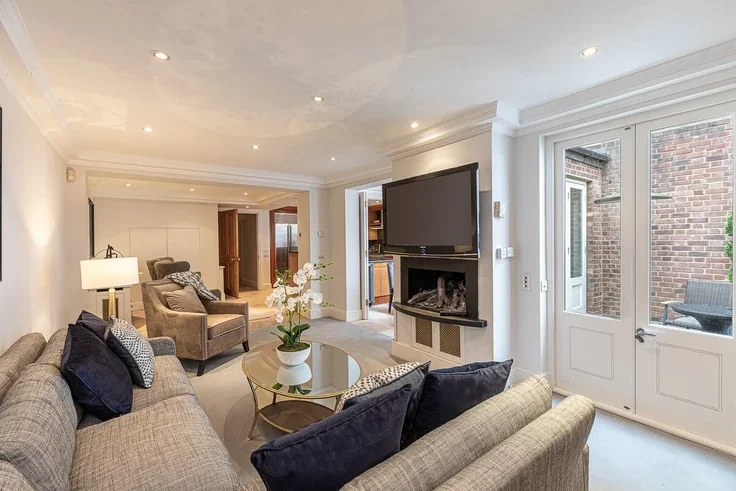 House Herbert Crescent in Greater London