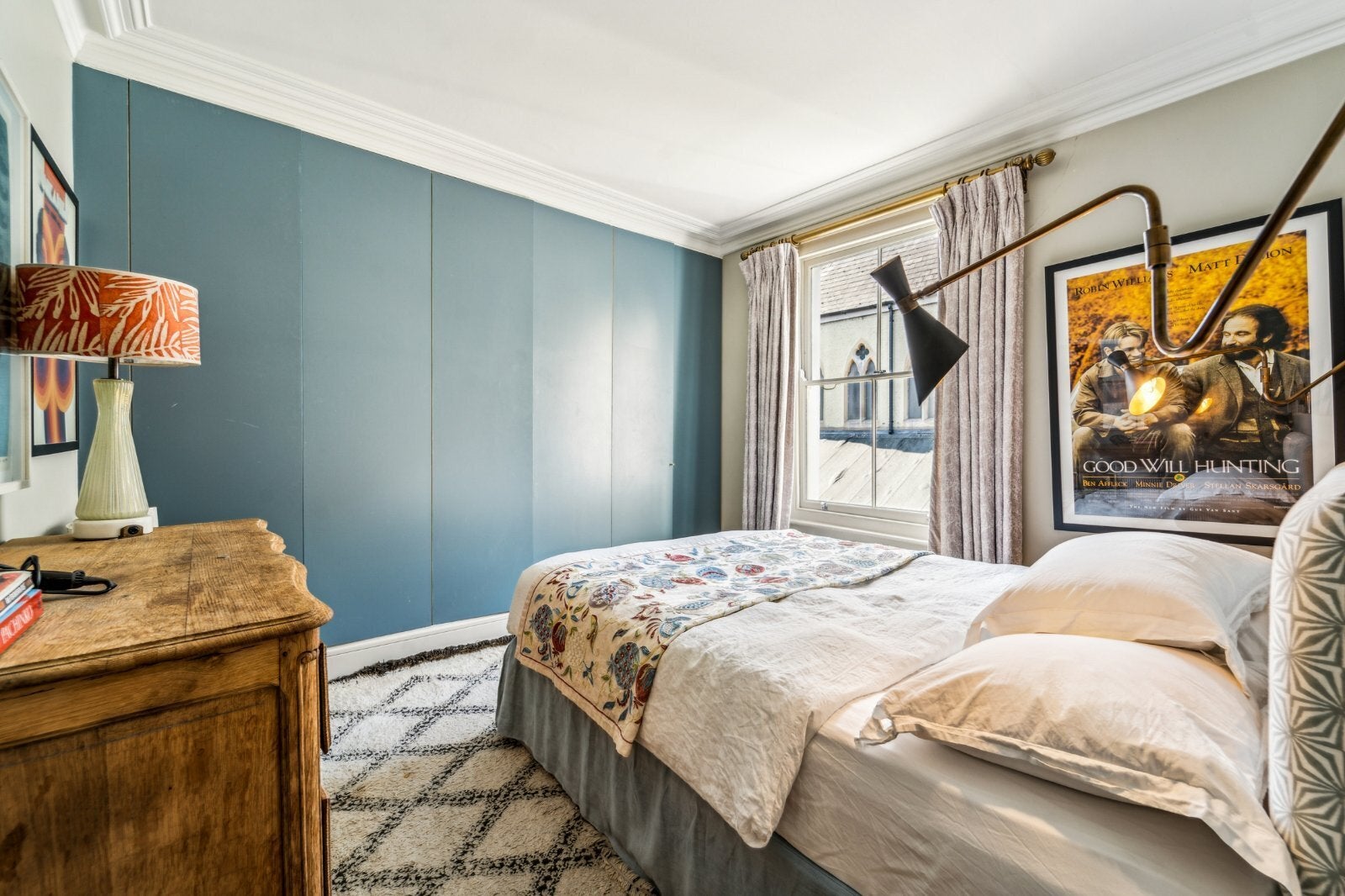 Flat Elgin Crescent in Greater London