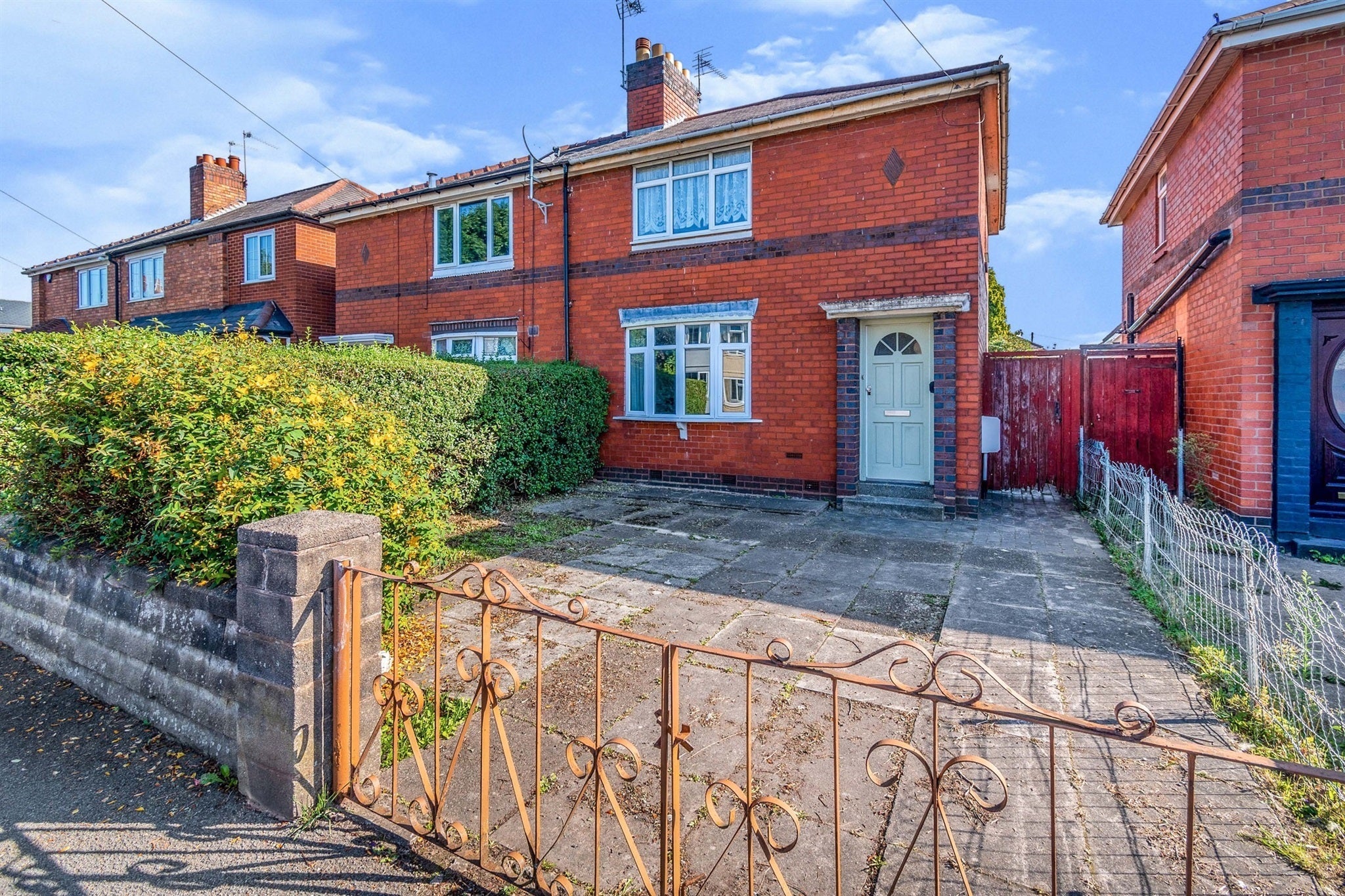 House Wiley Avenue in Darlaston