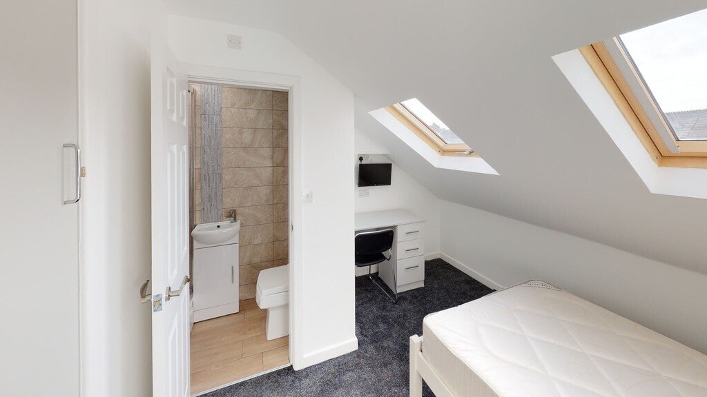 Flat Welland Road in Coventry