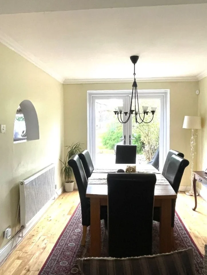 Room Underwood Road in Greater London