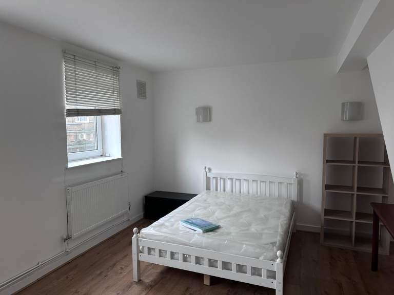 House Smart Street in Greater London