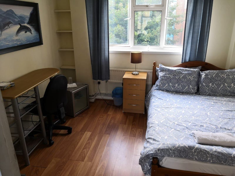 Room Harrison Street in Greater London