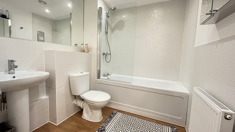 Room Homesdale Road in Greater London
