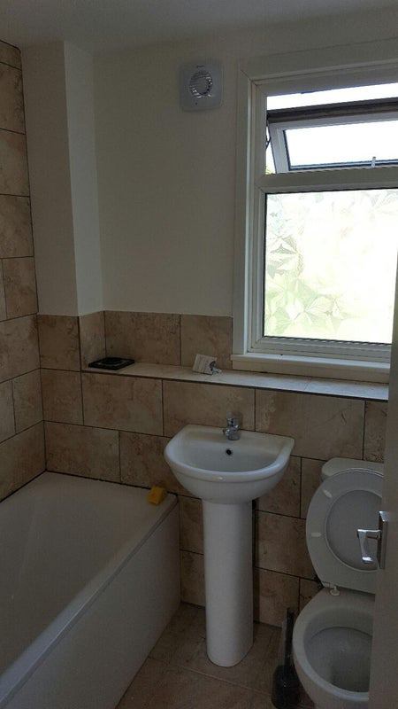 Room Surr Street in Greater London