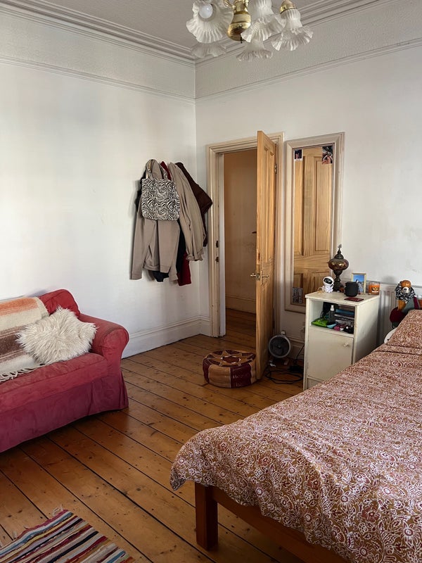 Room Hill Avenue in Bristol