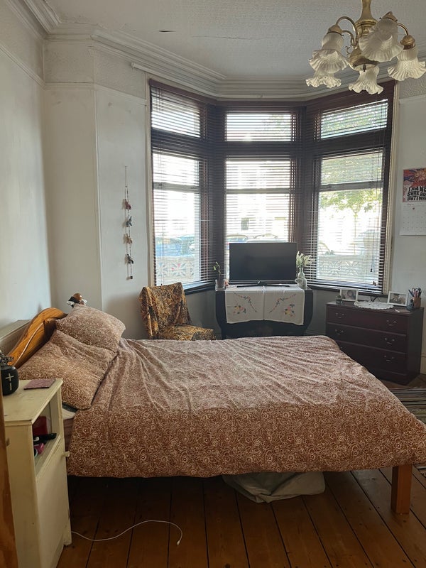 Room Hill Avenue in Bristol