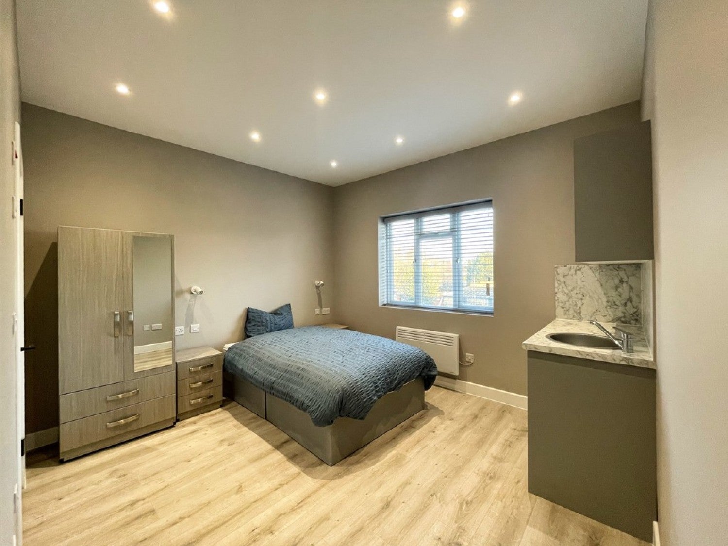 Room Hobleythick Lane in Southend-on-Sea