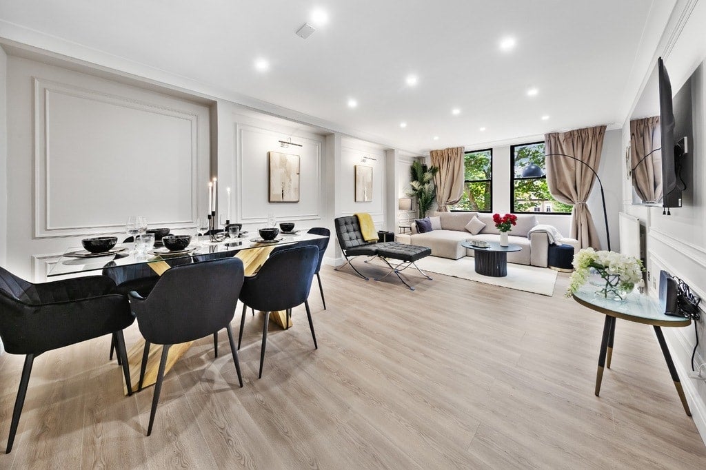 Flat Queensborough Terrace in City of Westminster