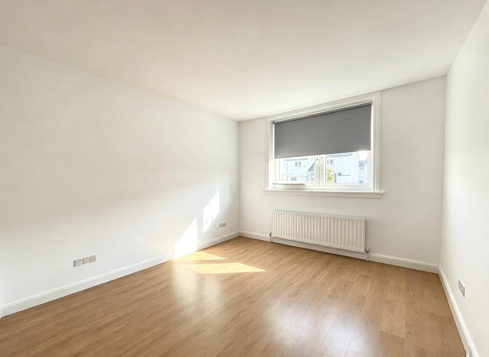 Flat Hailesland Gardens in City of Edinburgh
