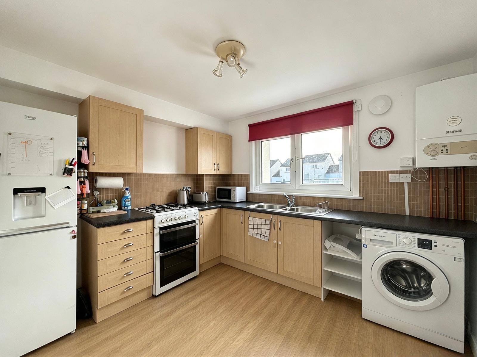 Flat Hailesland Gardens in City of Edinburgh