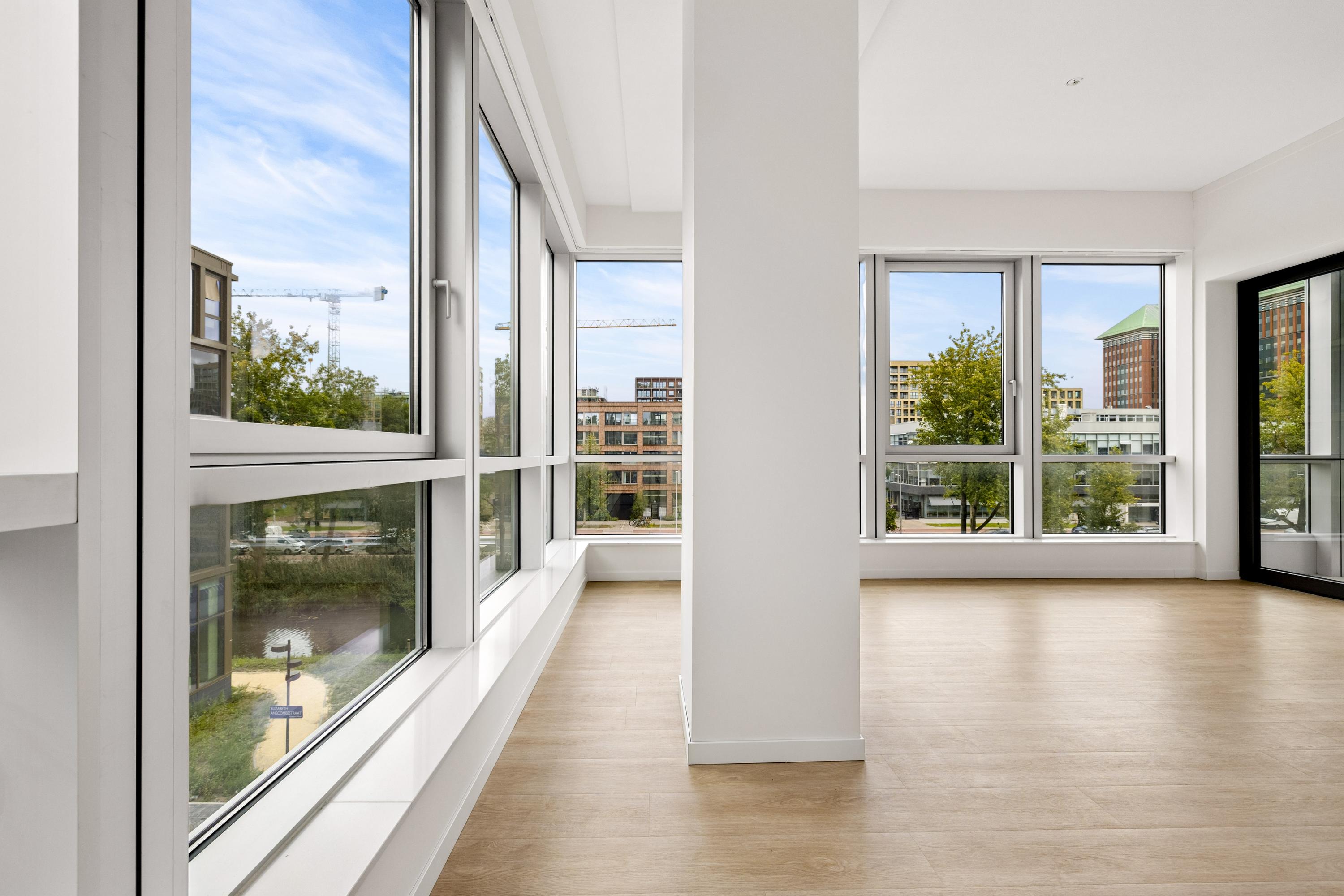 Appartement te huur: Elizabeth Anscombestraat 79, Amsterdam