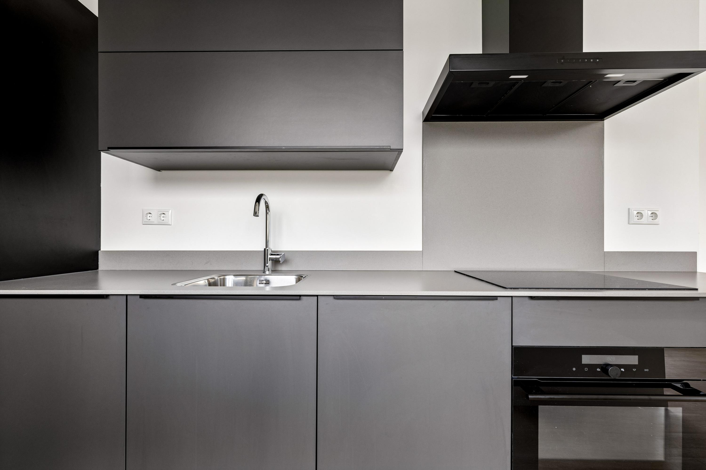 Appartement te huur: Elizabeth Anscombestraat 79, Amsterdam