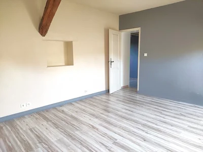 Flat Rue de Varanges in Givry