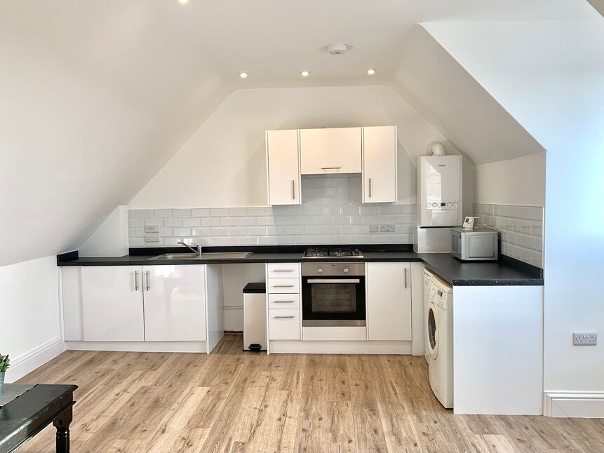 Flat Stubbington Avenue in Portsmouth