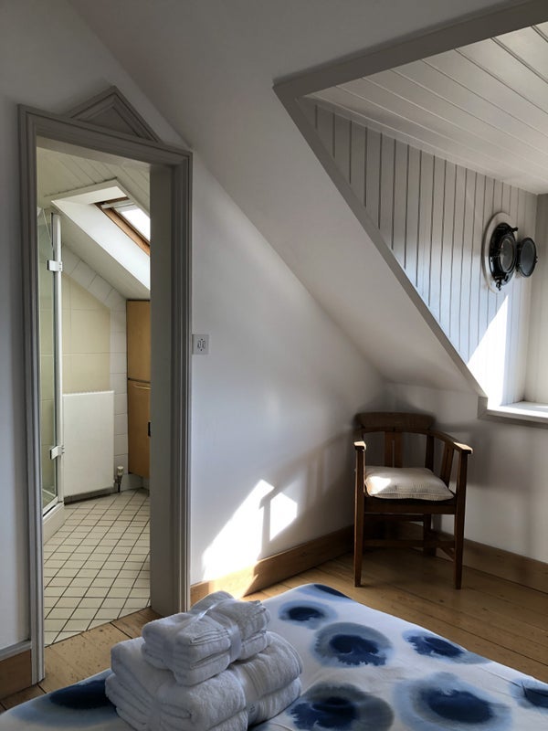Room Langler Road in Greater London