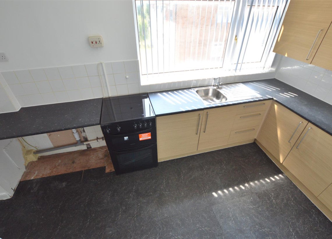 Flat Darnford Close in Coventry