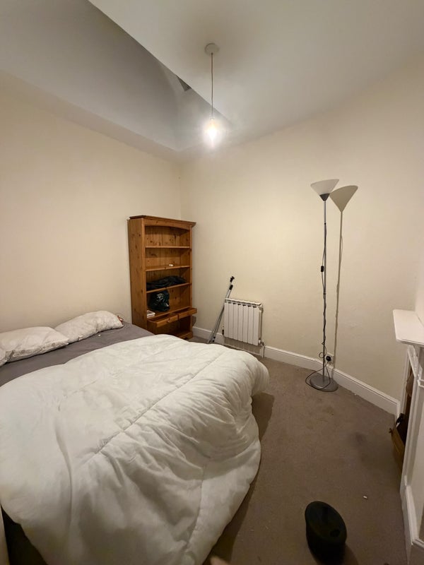 Room Trafalgar Road in Greater London
