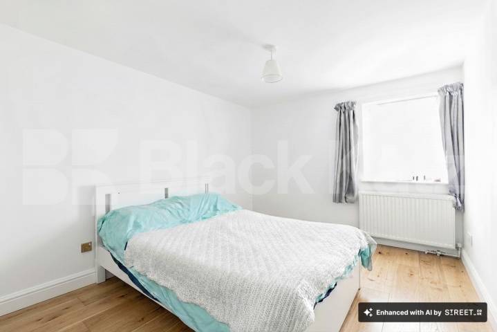 Flat Iverson Road in Greater London