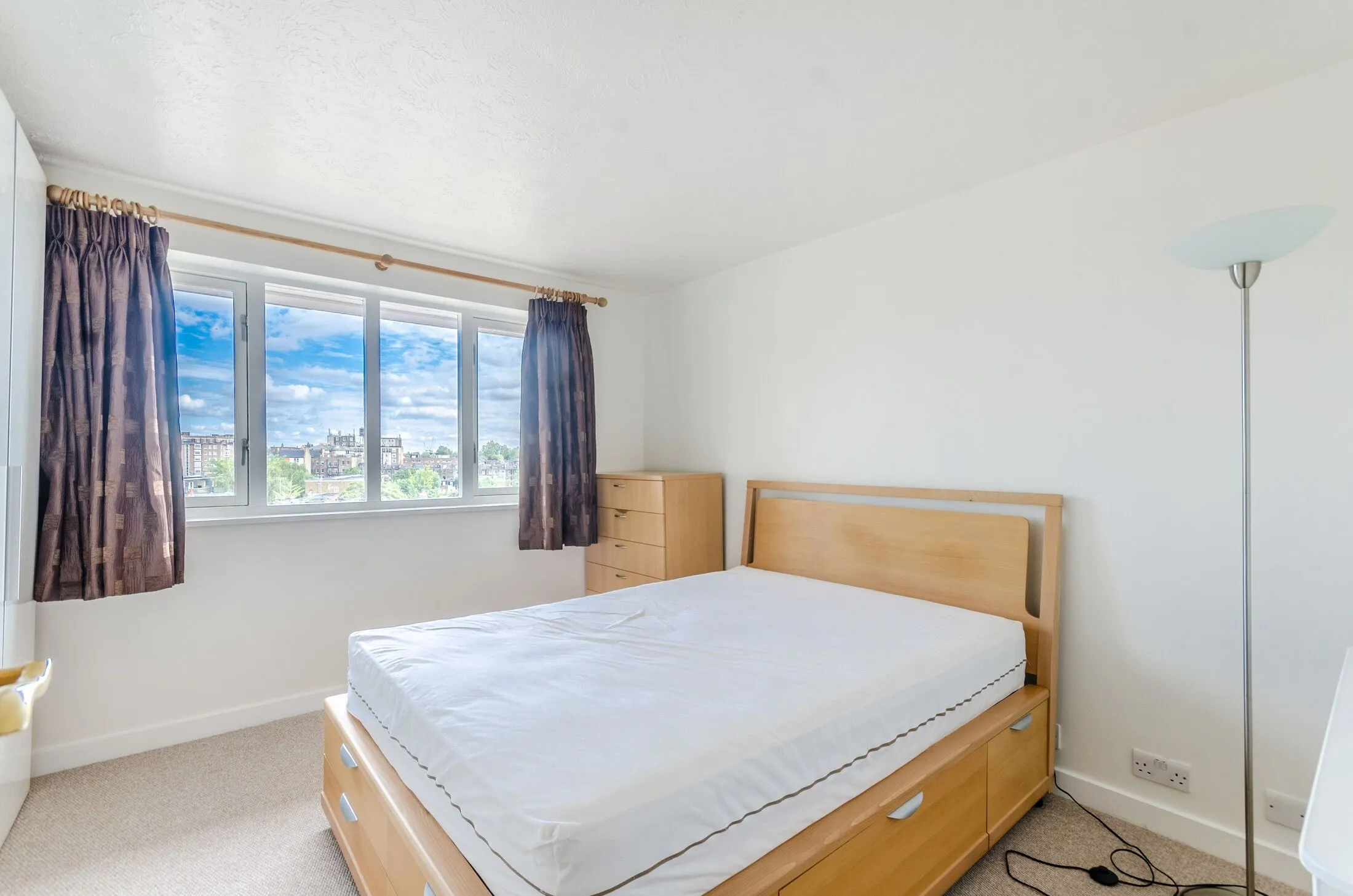 Flat Lisson Grove in City of Westminster