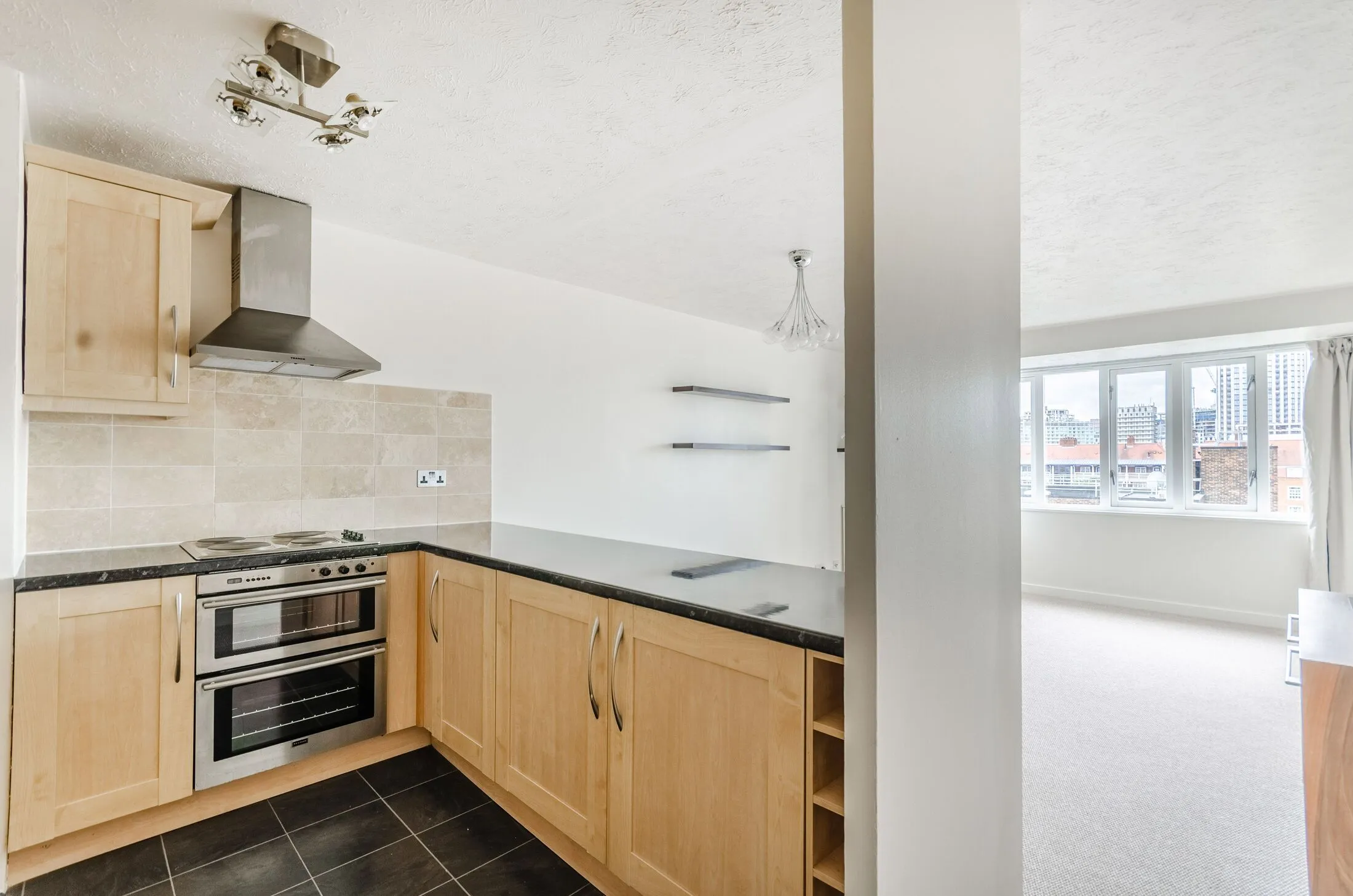 Flat Lisson Grove in City of Westminster