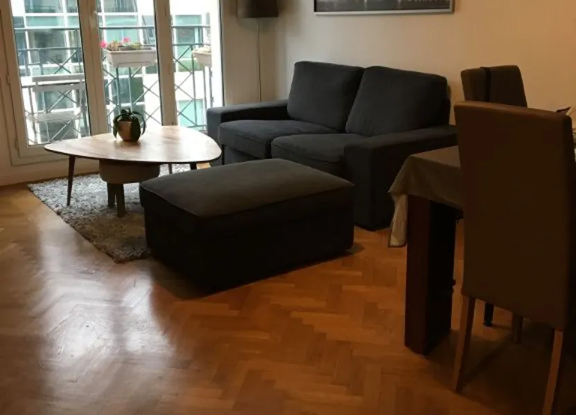 Flat Rue René Jacques in Issy-les-Moulineaux