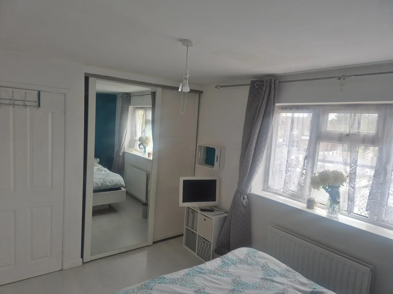 Room Dursley Road in Bristol