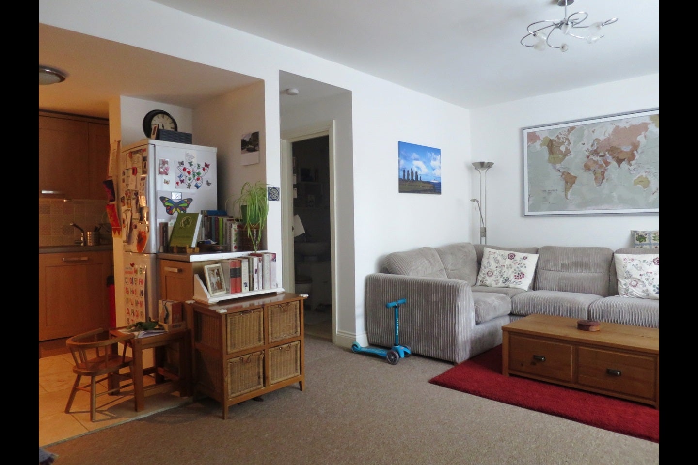Flat Minet Road in Greater London