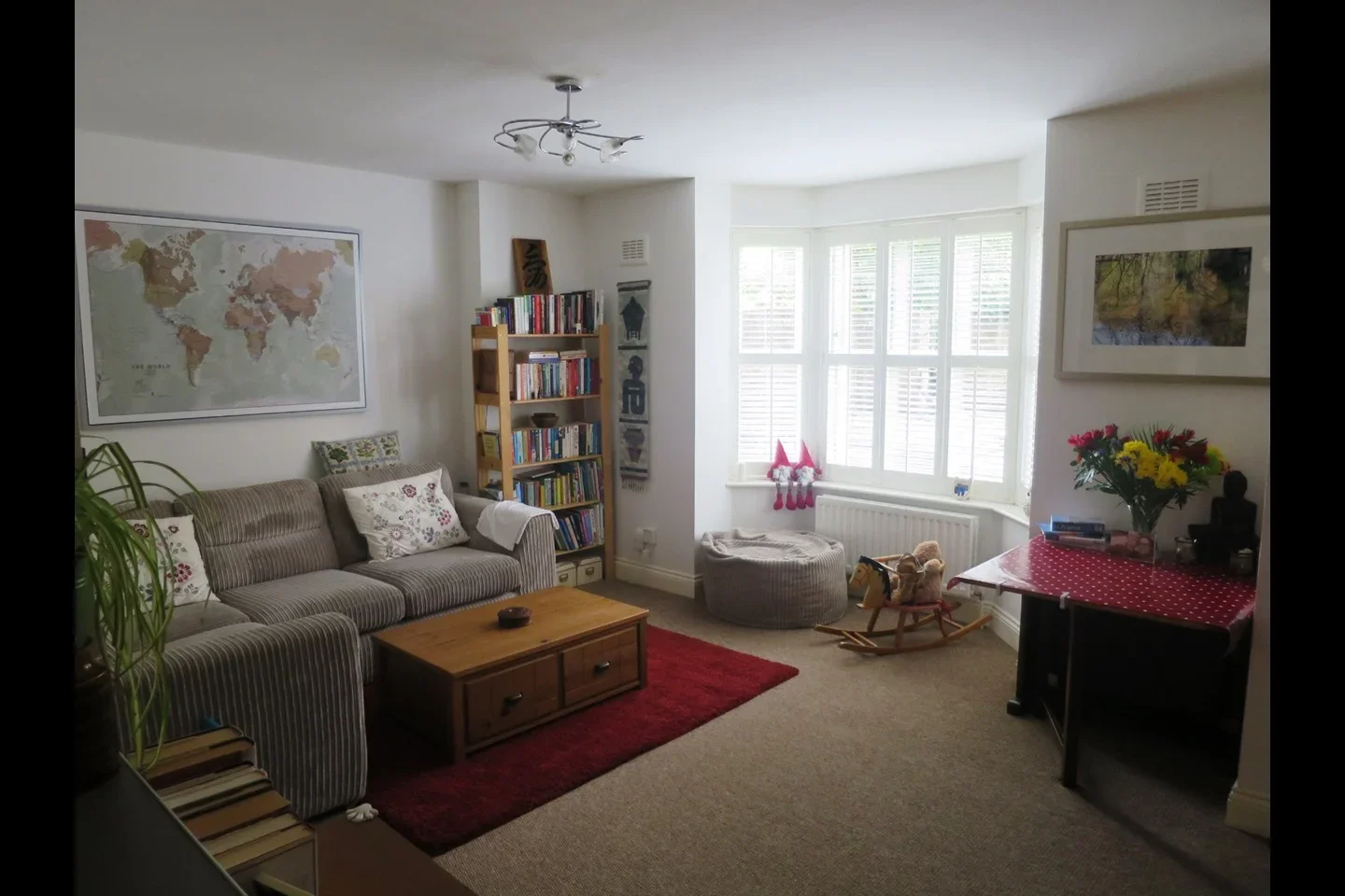Flat Minet Road in Greater London