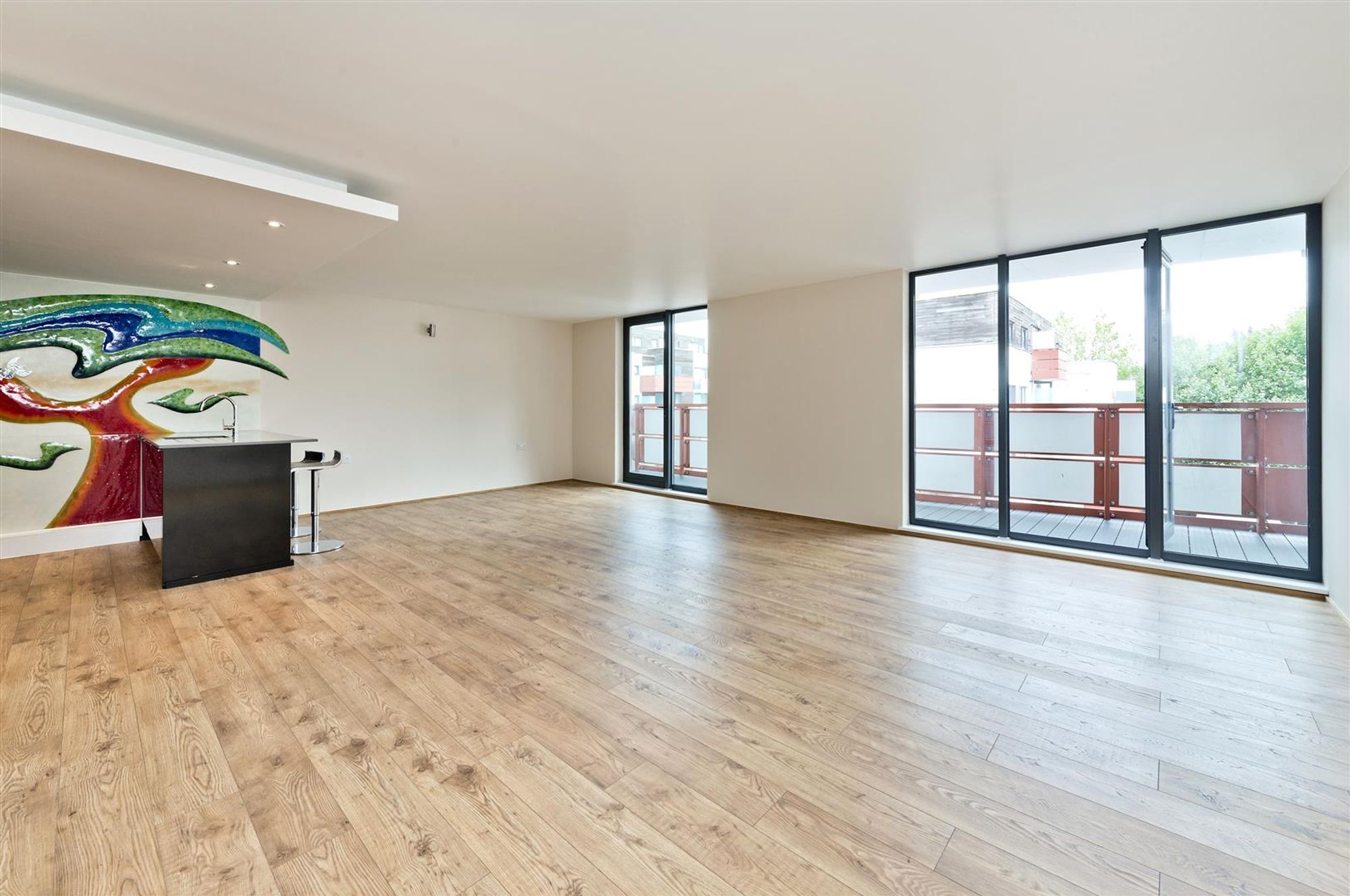 Flat Fellows Road in Greater London