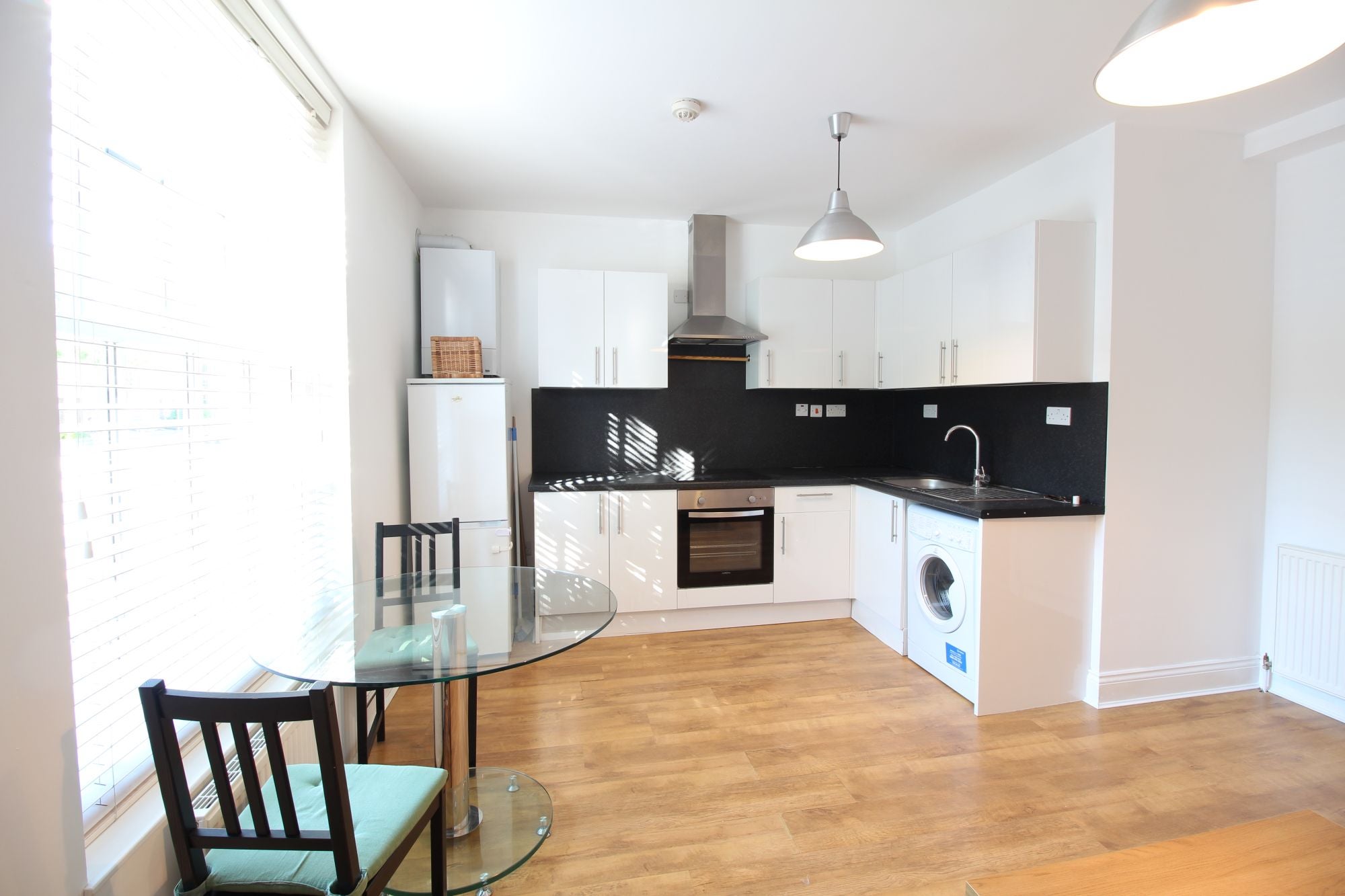 Flat Stroud Green Road in Greater London