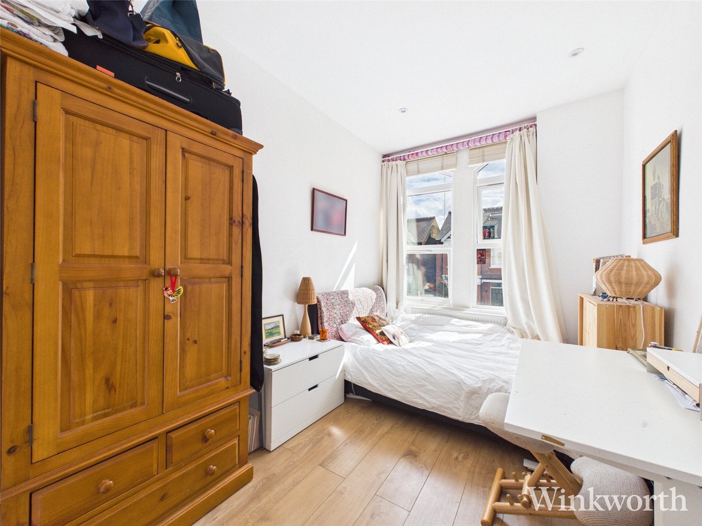 Flat Hereford Road in Greater London