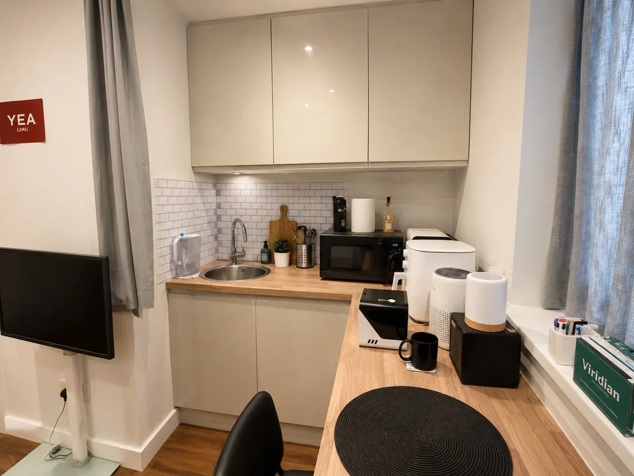 Flat Bristol Gardens in City of Westminster